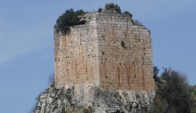 Akkar El Atiqa Hike with Vamos Todos