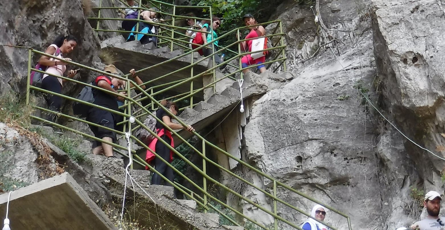 Jurd El Aqoura Ecotourism Experience with Vamos Todos